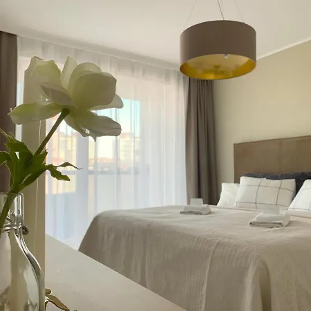 Point By Zoom Apartment