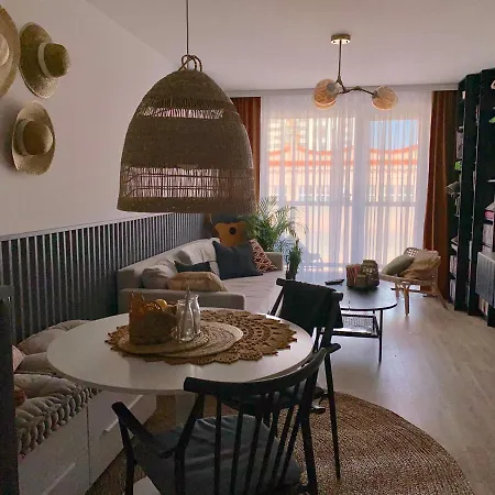 Point By Zoom Apartament